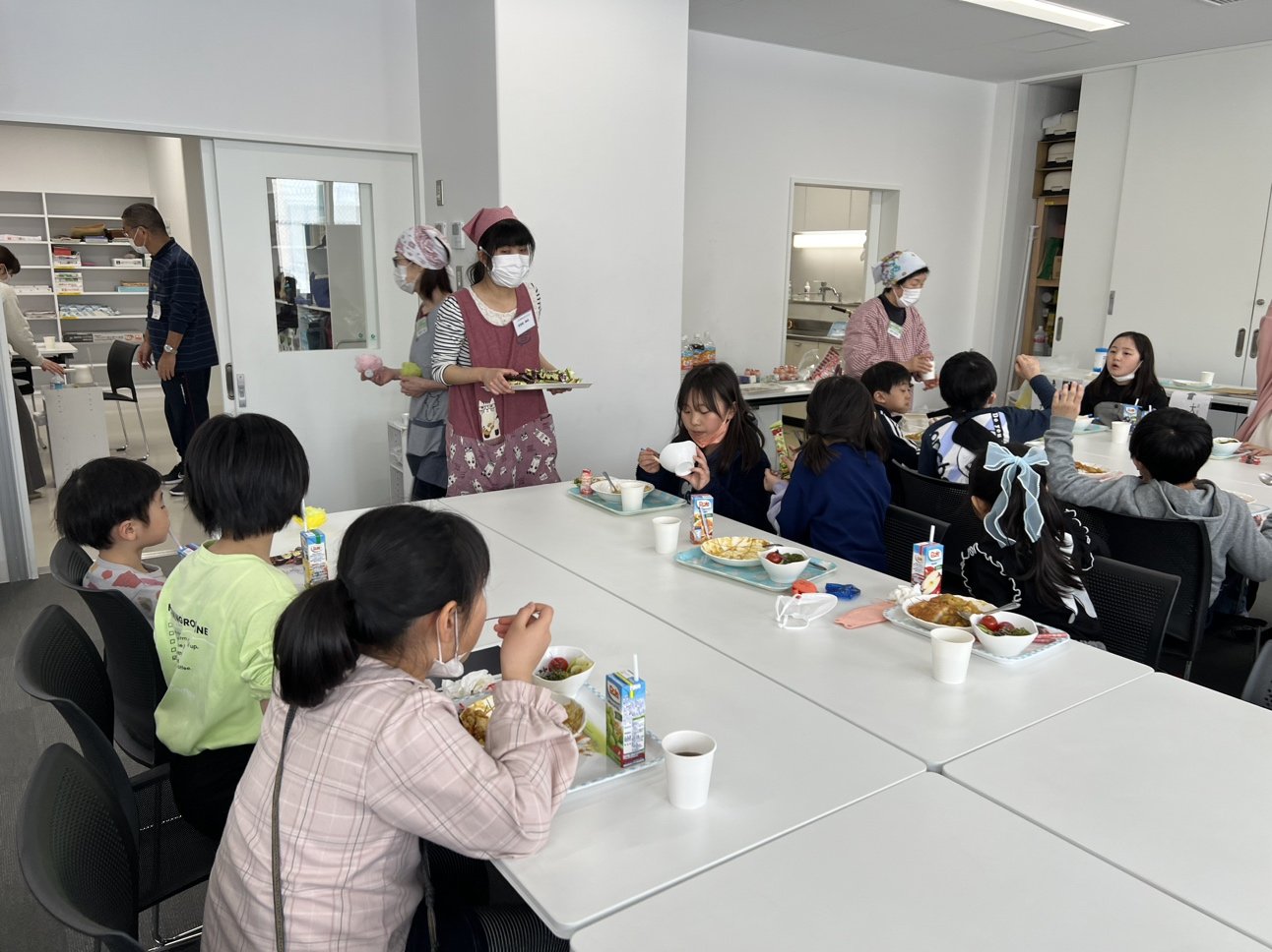 20230225こども食堂わいわい7.jpg